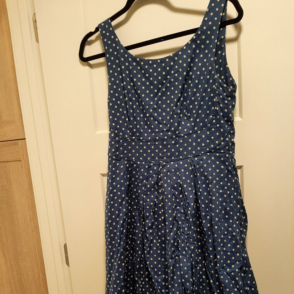 Emily and Fin Isobel blue and white polka dot dress, size medium